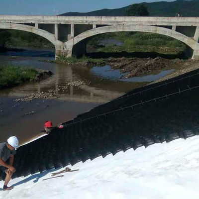 ホテルの斜面保護 HDPE 地質セル
