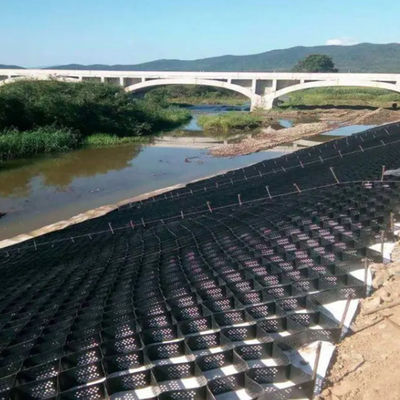 道路建設 質感・孔状の砂岩格子を持つHDPEジオセル