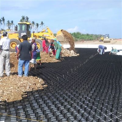 1000-1420N / 10CM 皮抜き強度 HDPE 地質電池 砂岩のドライブウェイ
