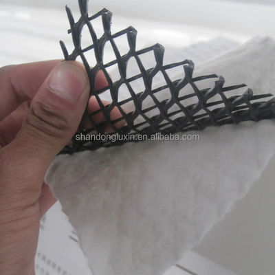 支払い 業務用建物建設における排水のための3D複合排水