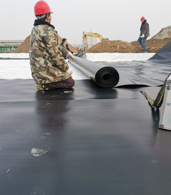 ダブルテクスチャー HDPE 地膜 タンク 滑らかな表面