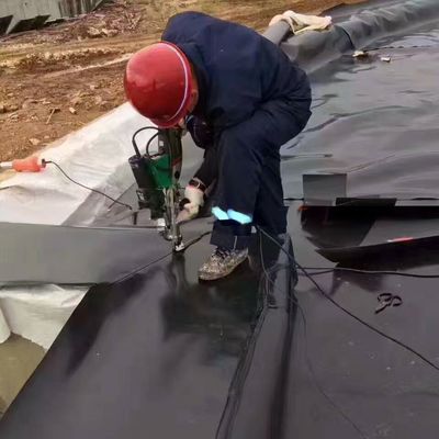 プラスチックの防水池敷き用の二重スムーズ/二重質感の表面HDPEジオメムラン