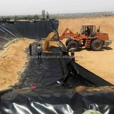工業設計様式 白色 HDPE 地膜 ラインナー 埋立地処理の収納用