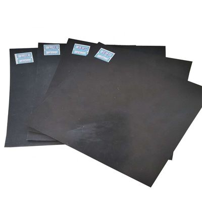 滑らかなプラスチック魚池 HDPE 地膜 0.940g/cm3 密度 2mm 厚さ