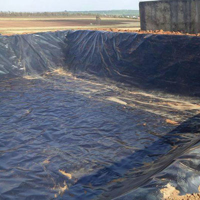 ASTM GRI-GM13 標準HDPE 地膜 埋立場プール 1mm 厚さ 50-200m 長さ