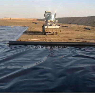 競争力のある価格で魚飼育と埋立地のための50m-100m HDPE 地膜池ラインナー