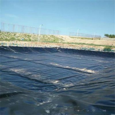 2mm HDPE 魚池ラインナー ゴミ捨て場 長さ50~200m 幅1~6m 滑らかな表面