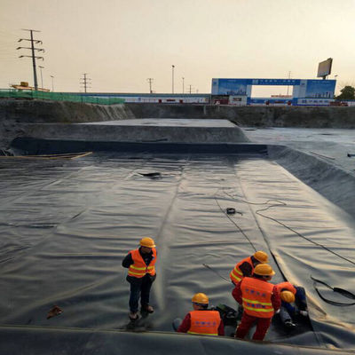 防水 滑らかな HDPE 地膜 工業デザインスタイルで魚池のラインナー