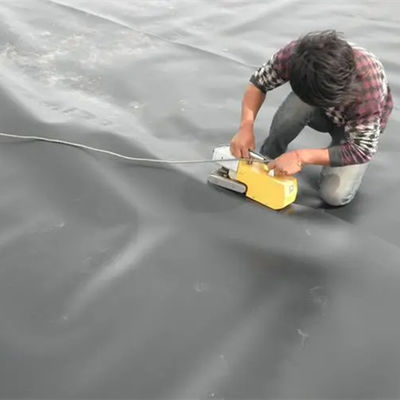 厚さ 0.2mm-2.8mm HDPE 地膜 池の魚の池のラインナーとダムラインナー